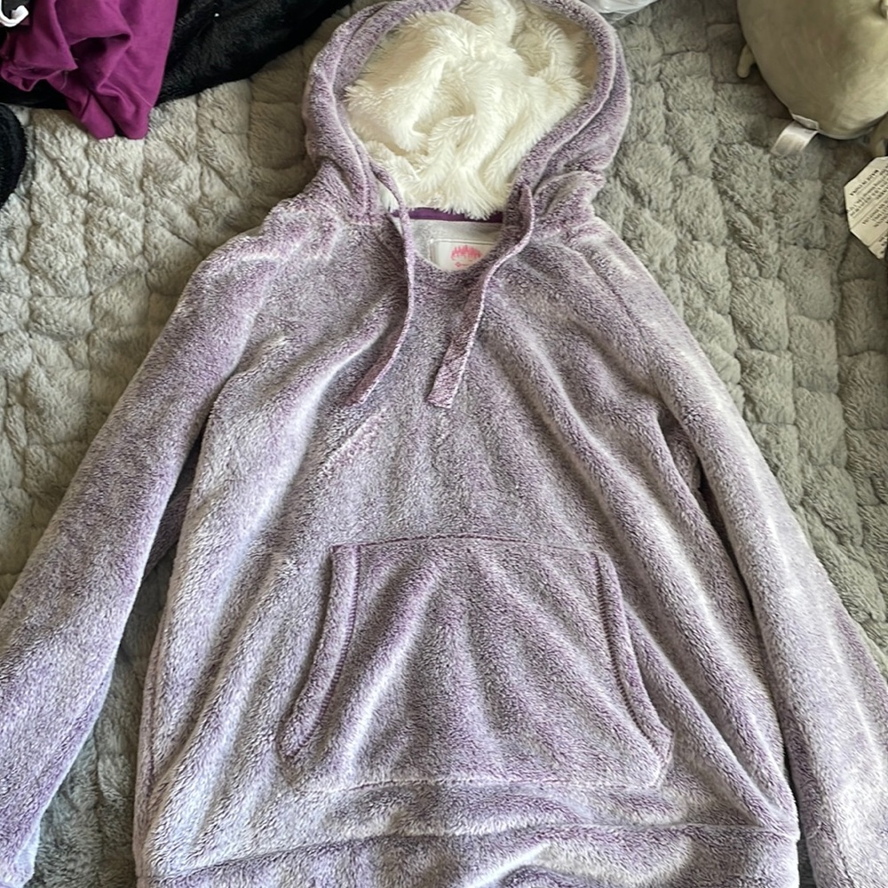 fluffy light purple hoodie with fur in the inside as well